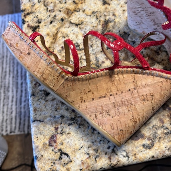 Stuart Weitzman | 8.5M - Picture 2 of 5